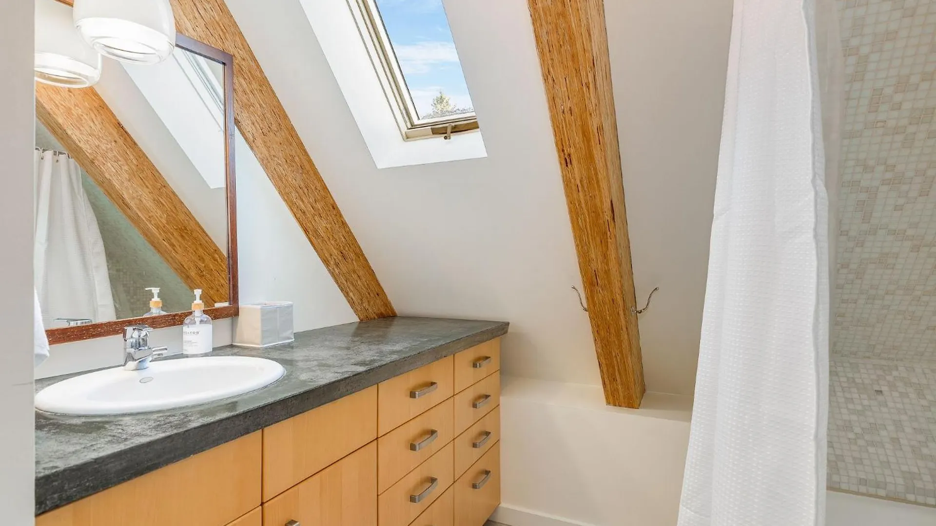 4Br 4Ba The Gardens At Queen Anne Seattle Holiday home
