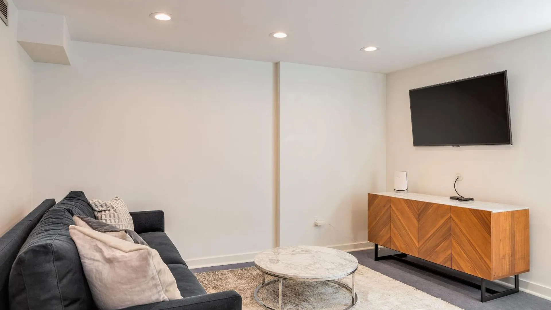 4Br 4Ba The Gardens At Queen Anne Seattle 0*,